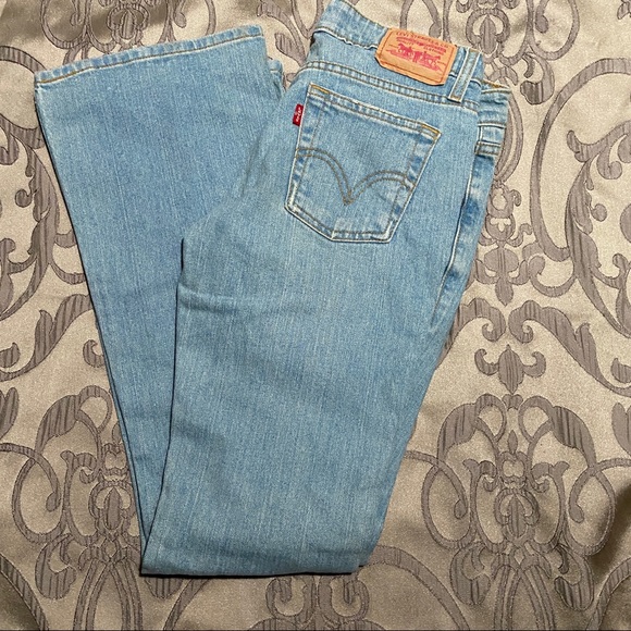 Levi’s super low bootcut denim - Picture 6 of 8